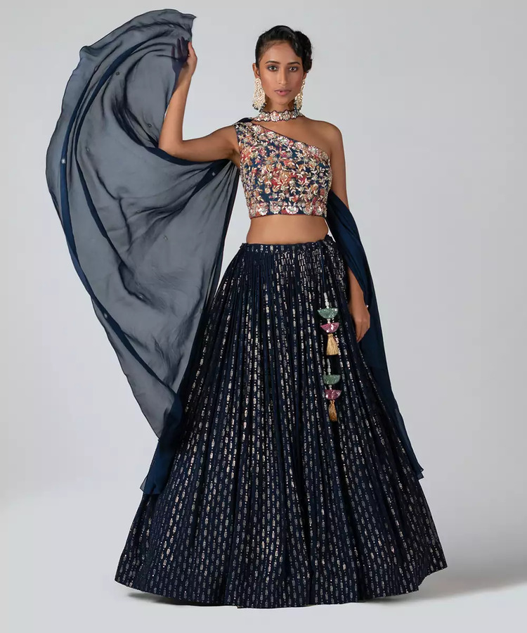  buy Suruchi Parakh outfits in USA