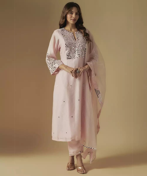 Asaga outfit for women